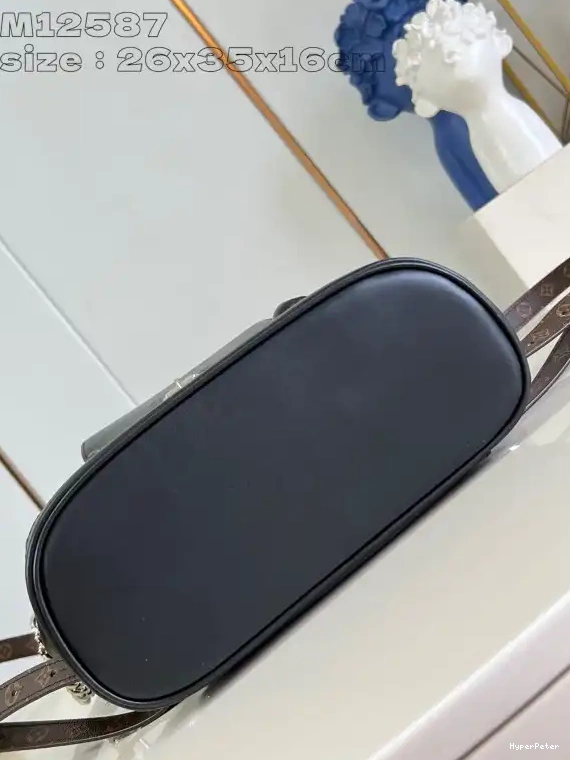 PM-26*35.5*16CM Montsouris VUITTON LOUIS 0620